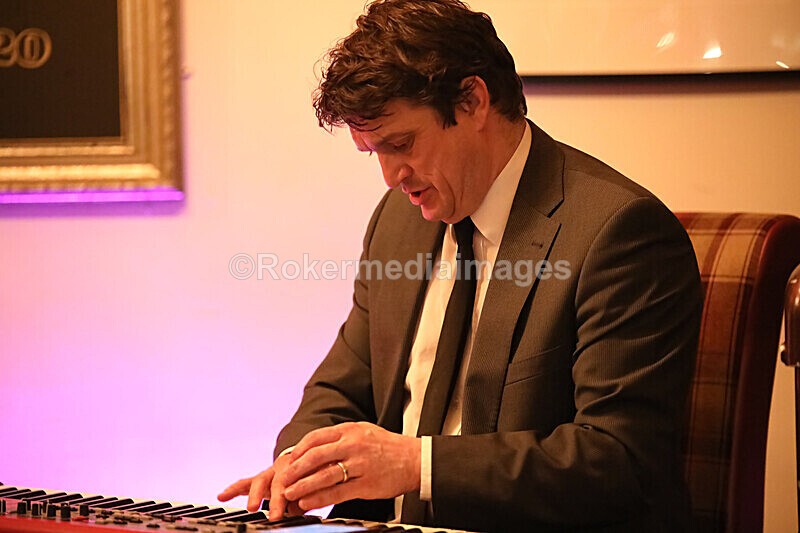 NKC-7 - Denny Illet and chums plays tribute to Nat King Cole