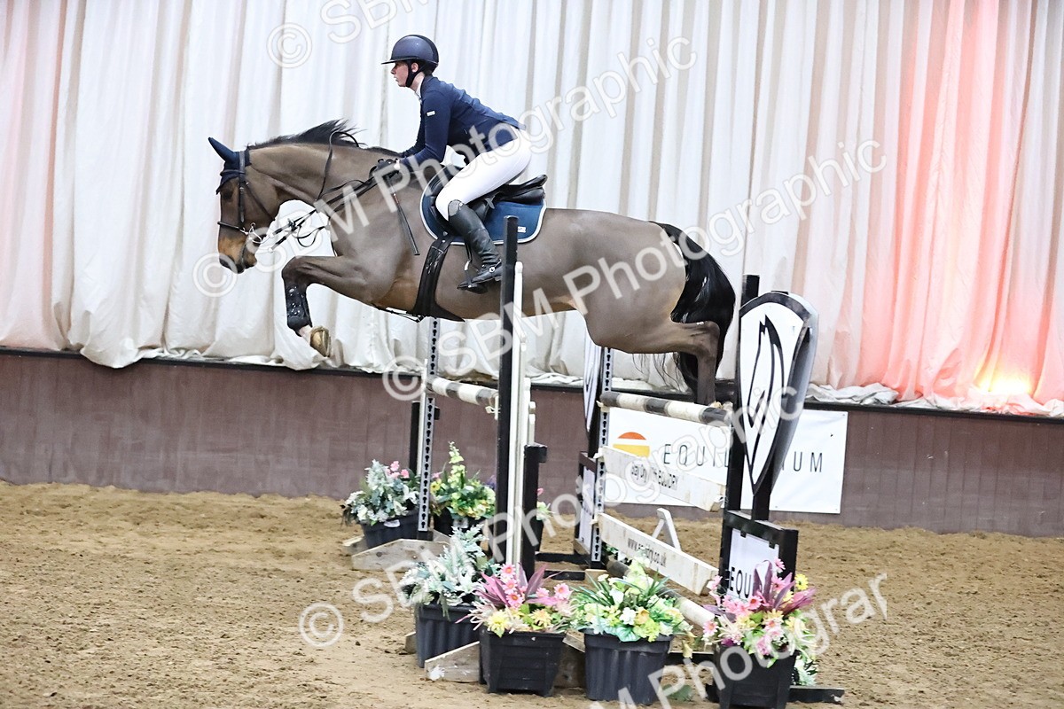 SBM_010146 - Class 25 - Equestrian Senior Foxhunter 1.20m