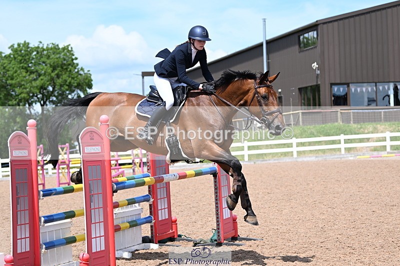 240619A-142328-00573 - Cls 4 Snr Newcomers and 1.10m Open