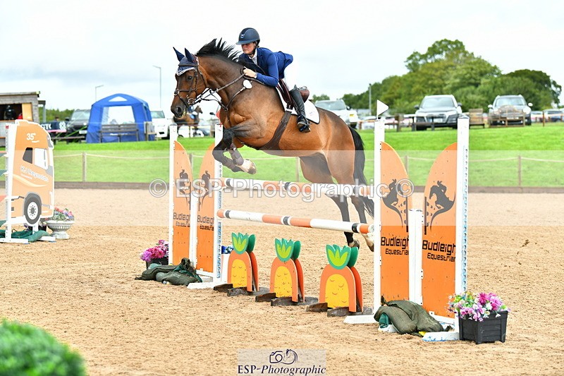 230723A-100341-10755 - Cls 4, 2 Star Small 1.30m