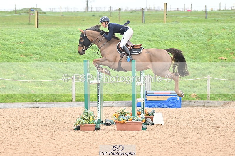 240405A-135318-01775 - Cls 5 National 1.30m Open