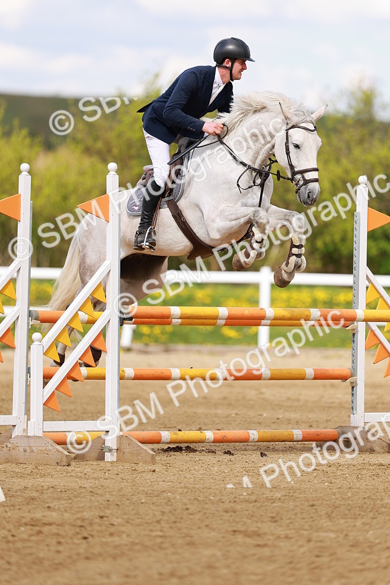 SBM_002004 - Class 4 - Senior Newcomers - 1.10m