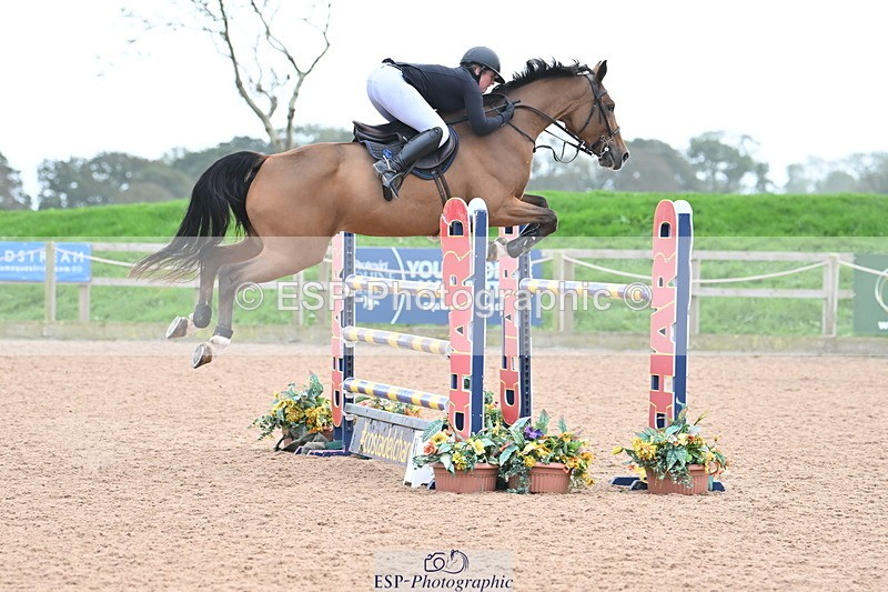 231013A-142012-02660 - Cls 9 Foxhunter & 1.20m Open