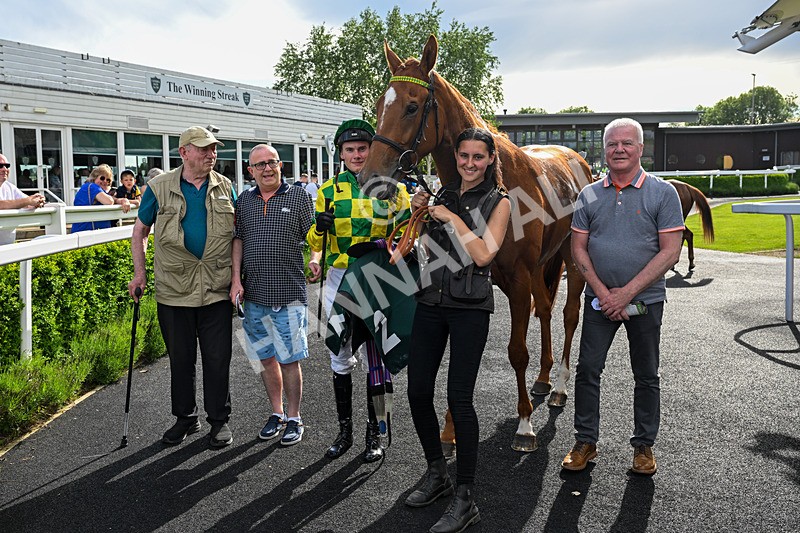 300526-Race 7-Red Rifle-0696 - Race 7 17.17pm Bet At racingtv.com Handicap