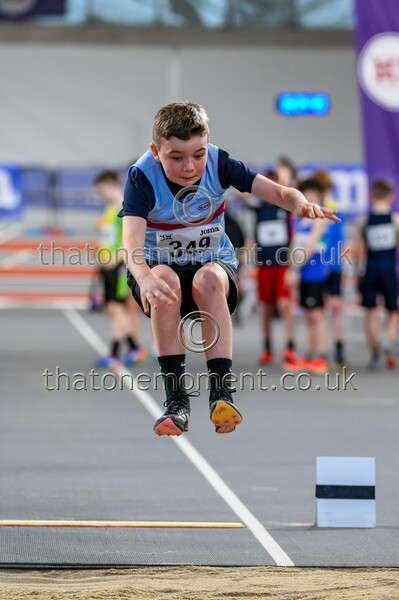 Age26SUN-927767 - Track Male Set Two