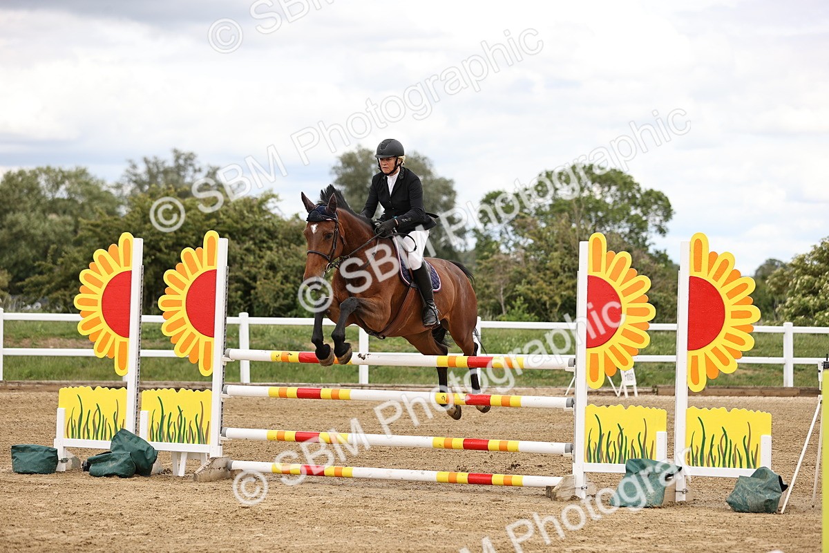 SBM_002997 - Class 11 - Senior Newcomers - 1.10m