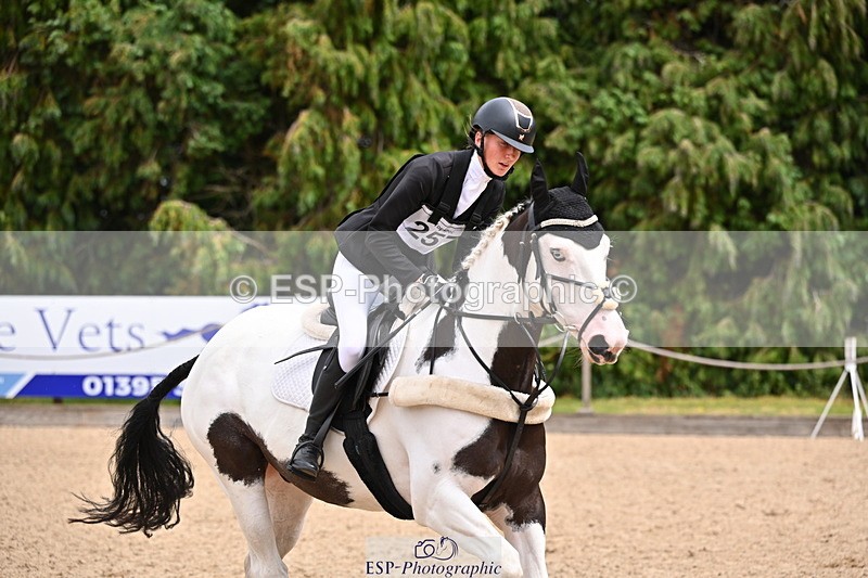 250802A-135058-05622 - F-257-Sophie.Clay-ACE