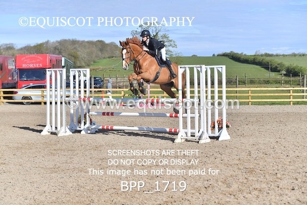 BPP_1719 - CLASS 18 SUN Senior Newcomers/ 1.10m Open