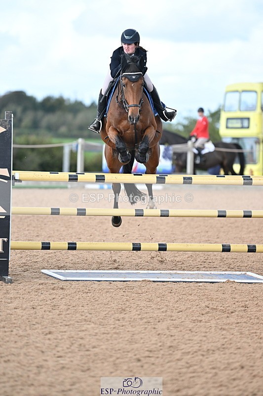 231014A-125034-04695 - Cls 19 1.15m Members Cup