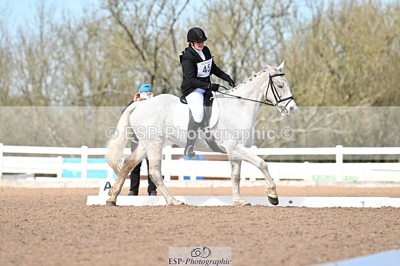 240324A-135229-03509 - Novice 28, 13.00 to 14.00