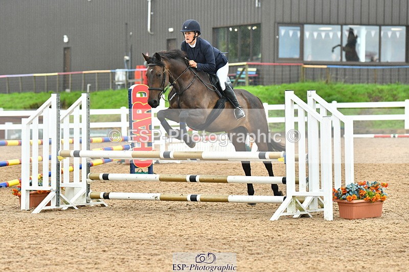 230730A-131030-09976 - Cls 33 85cm Amateur Quali