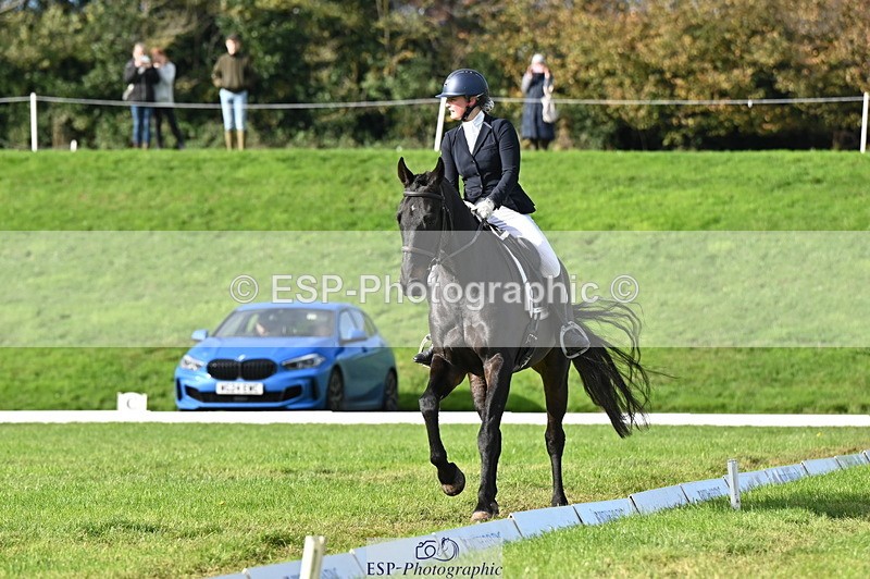 251024A-120944-09518 - F-468-Tabitha.Stephenson