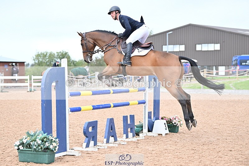 231013A-141400-02623 - Cls 9 Foxhunter & 1.20m Open