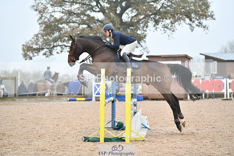 241102A-113137-04318 - SAT Cls 9 British Novice and 90cm Open