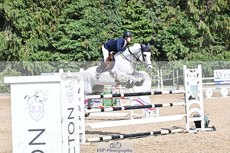 250704A-162344-12000 - Cls 23 Snr Foxhunter