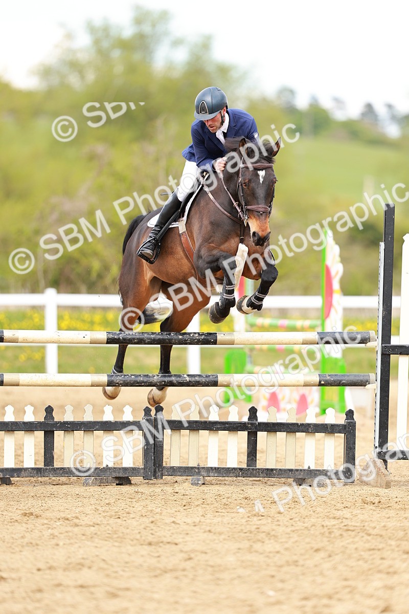 SBM_002274 - Class 4 - Senior Newcomers - 1.10m