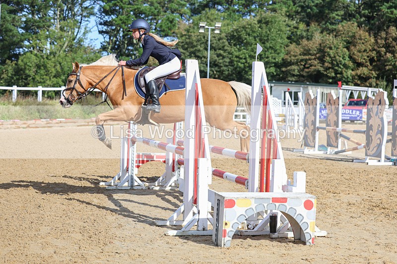 3E7A8345 - Class 4: Pony British Novice/80cm Open