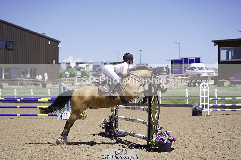 230624A-130042-01465 - Cls 24 Pony Discovery & 90cm Open