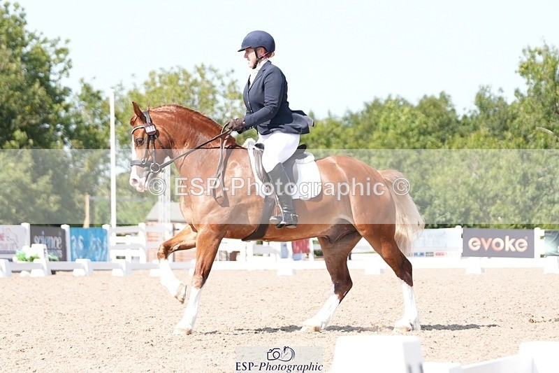 250817-145246-11076 - 178-Ella.MatraversMenai.Cosmic.Inferno