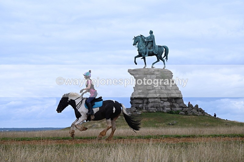 DSC_6567 - Time at Statue 12:45 to 13:15