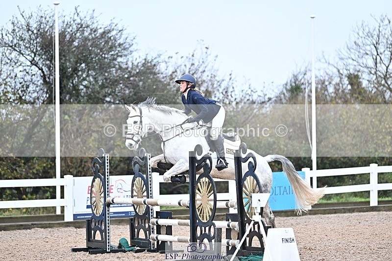 241127-095210-00097 - Cls 01A&B Brit Nov & 90cm Open