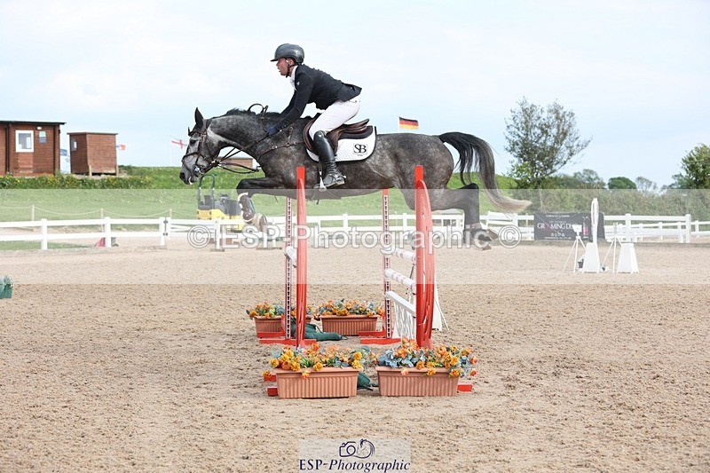 250508-170952-04271 - Cls 12 Snr Newcomers