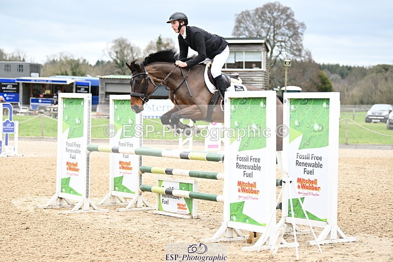 250323A-141105-04820 - Cls 24 Snr Newc & 1.10m Open