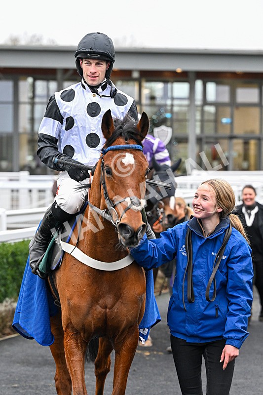 281225-Race 3-Supreme George-0500 - Race 3