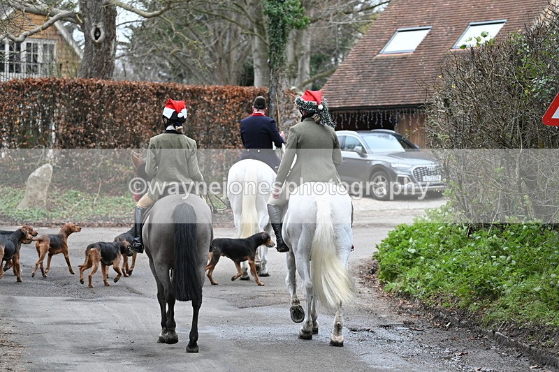 WJ7_1068 - Pub Corner