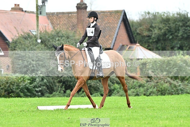 241024-110421-02346 - 314-Beth.Jones-FANTASY.CHILLI.(GB)