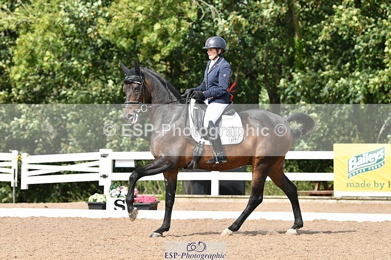 250906-140319-03063 - 055-Hilary.JanionSir.Wilhelm