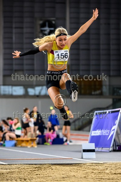 SeniorInd25-916686 - Field Female