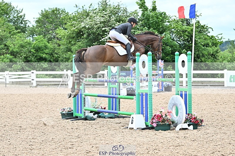 240523A-125802-01853 - Cls 4 Snr 1.20m Open