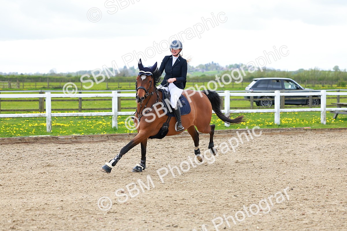 SBM_002401 - Class 10 - Senior Newcomers - 1.10m