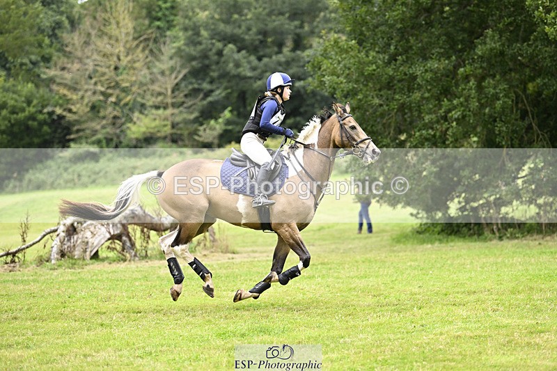 240825X-164500-37603 - 80cm XC 16.30 to 17.30