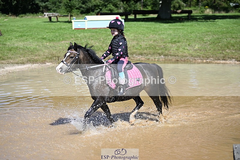 240728B-112204-00983 - Theo's Group XC