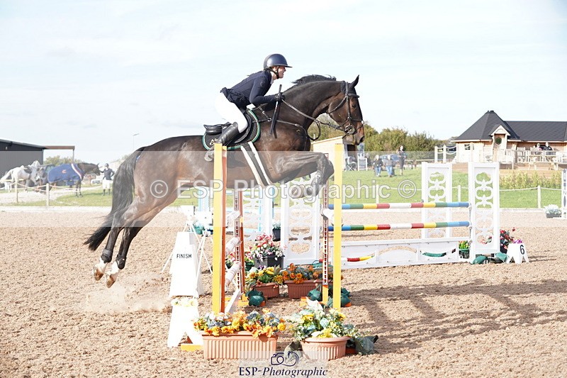 241005A-161428-05170 - SAT Cls 12 Snr Fox & 1.20m Open