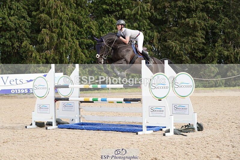 260322A-141021-01926 - 13 Foxhunter 1m 20 Open