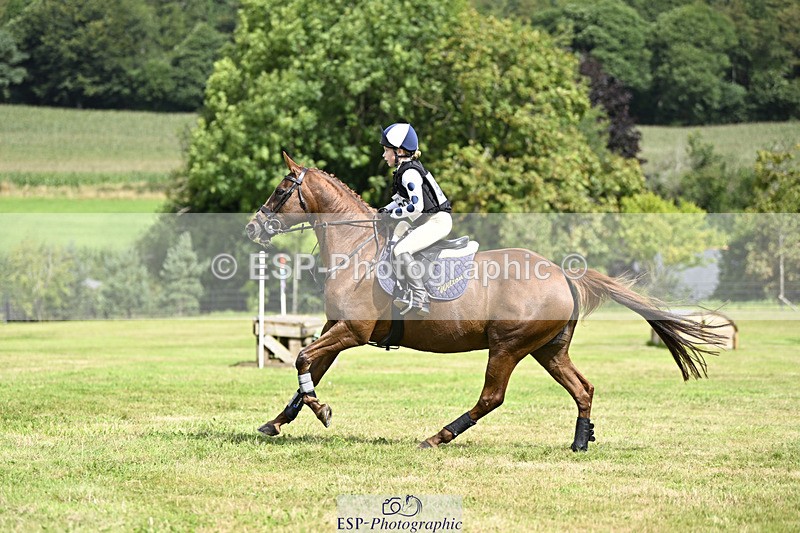 240825X-114607-32607 - 70cm XC 11.00 to 12.00