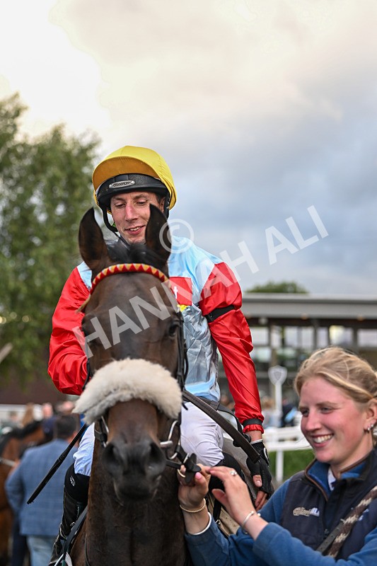 270825-Race 6-Filey Beach-6924 - Race 6