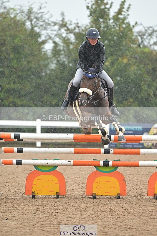 240925A-134620-00996 - Cls 4 Newcomers and 1.10m Open