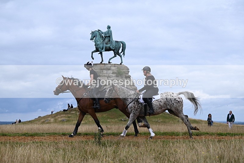 DSC_6332 - Time at Statue 12:17 to 12:44