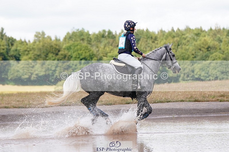 250803A-162132-17145 - Q-754-Leigh.Smallacombe-CRUISING.CARRA