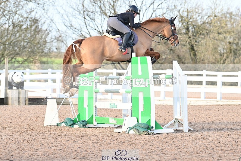 231209A-135803-01976 - Cls 15 National 1.30m & 1.40m