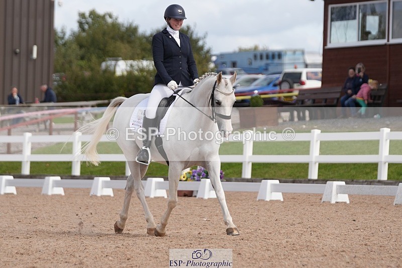 250906-130414-03498 - 065-Jessica.PerrySilver.Secret