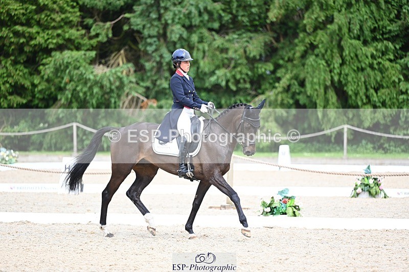 240524-160000-10672 - 540-OPPOSITION_HERALDIK_GIRL-Kirsty_Chabert