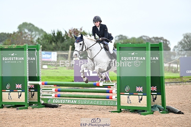 250920-155513-01818 - Cls 21 Pony Intro 80cm Derby