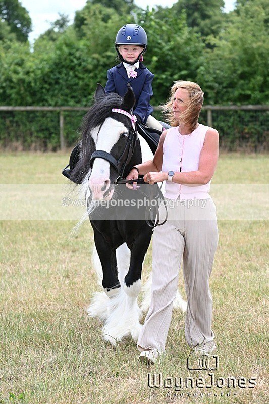 WJ6_8589 - Nancy & Churchill's first Show 22-06-25