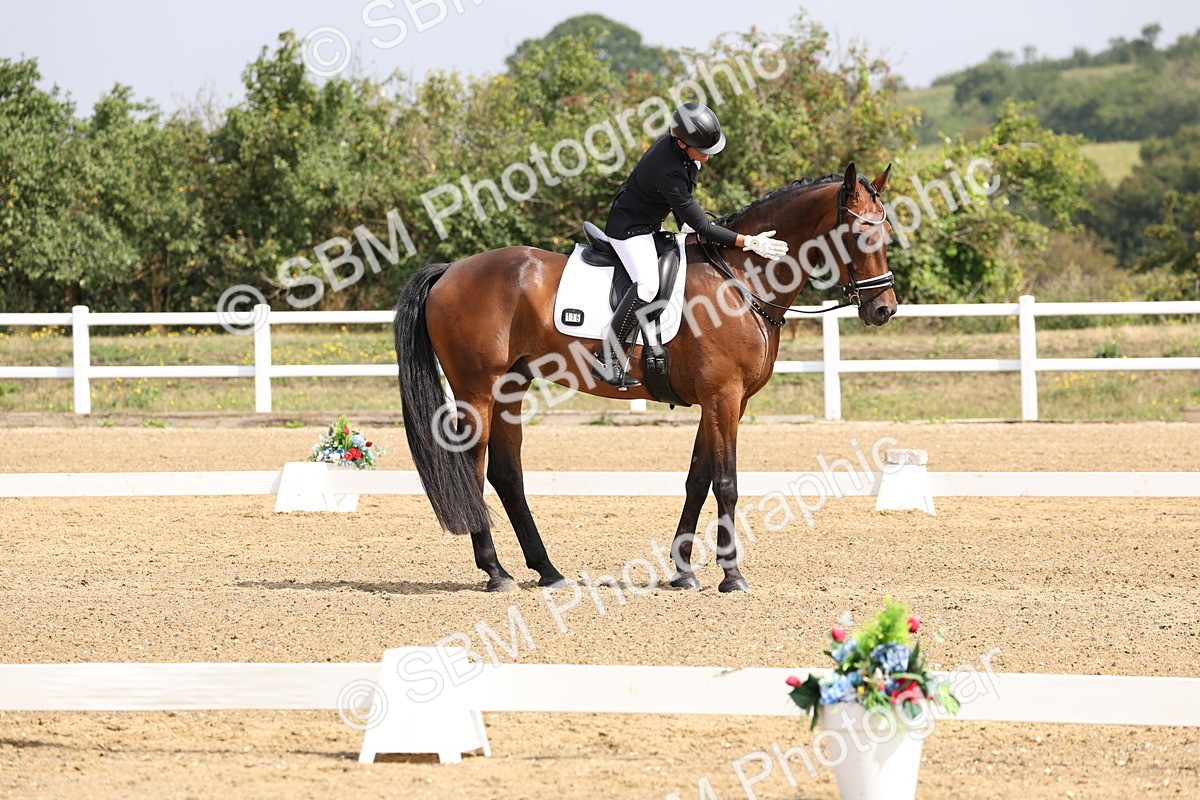 SBM_005883 - Class 6 - Novice 6 - 10.26-11.29