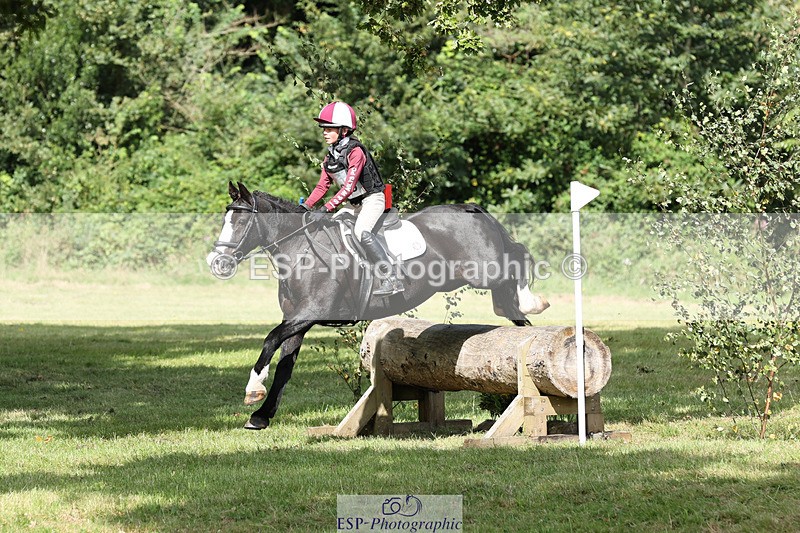 240825X-112657-32259 - 70cm XC 11.00 to 12.00